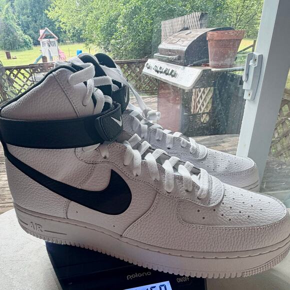Nike Air Force 1 High \'07 shoes in new-in-box Size 13 main image 5